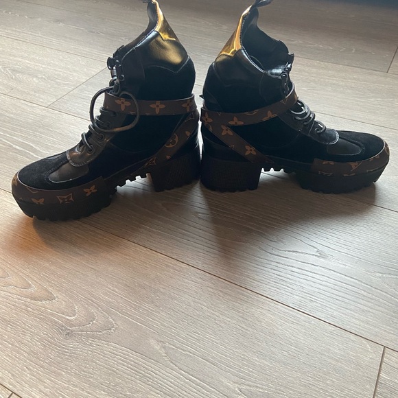 LV print Boots - Picture 4 of 8